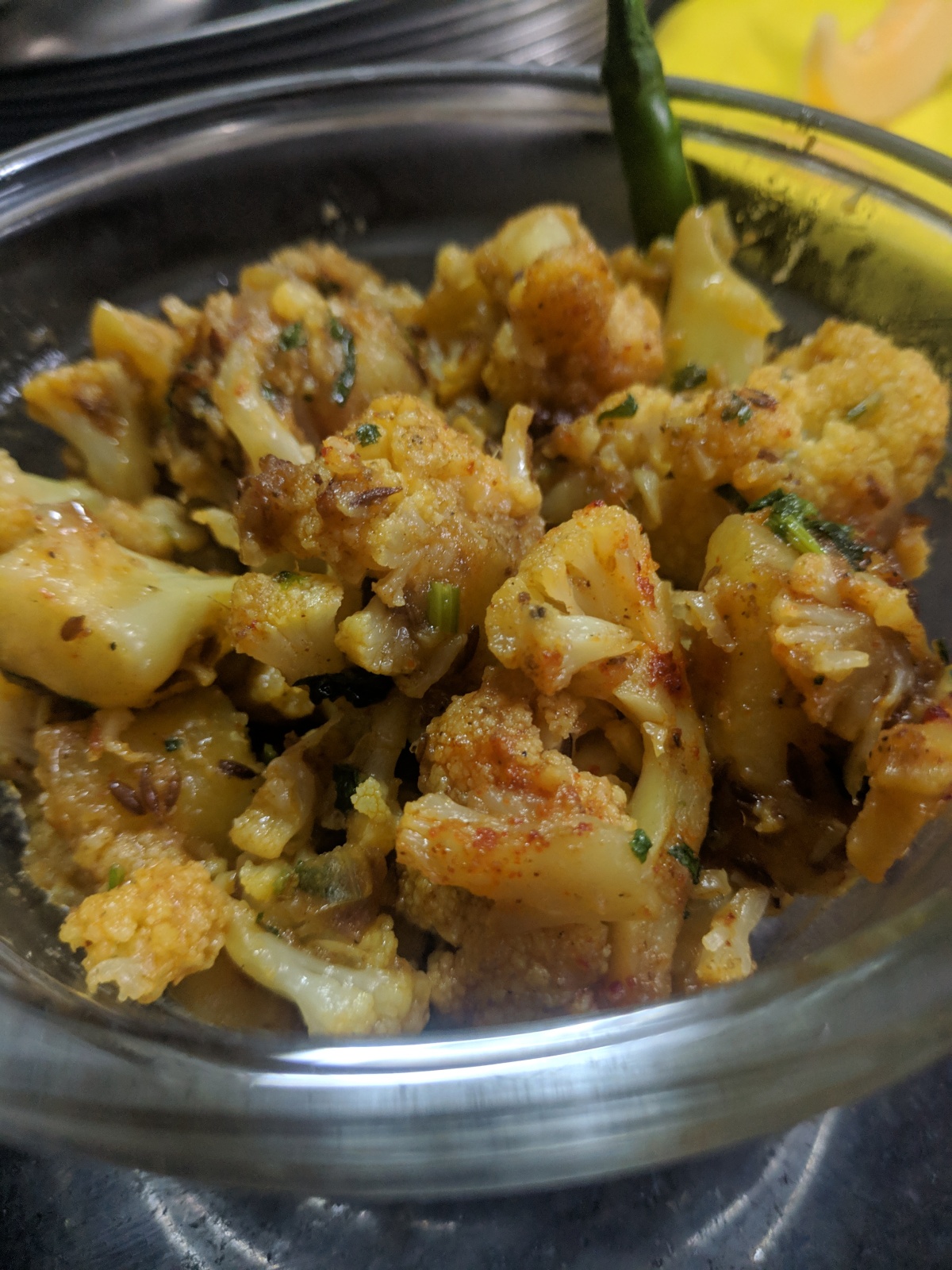 Potato n cauliflower sabzi(ghar ka khana)